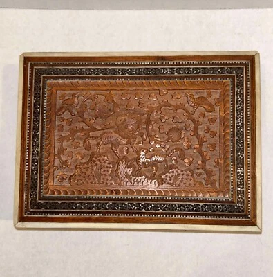 Antigua caja de baratijas de joyería micro tallada angloindia Vizagapatam LION BIRD Foto 1 de 4