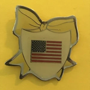 USA Flag Pin - Yellow Ribbon - Picture 1 of 3