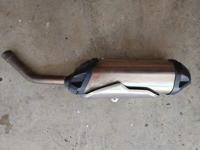 Conjunto silenciador/silenciador Triumph Tiger 800XC OEM  Foto 1 de 2