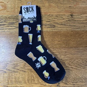 Sock It To Me Womens Beer Print Black Crew Socks Small New - Picture 1 of 7