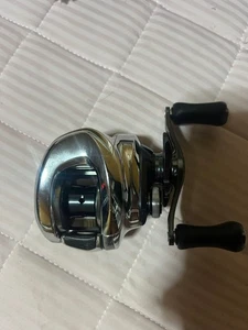 Shimano 19 Antares HG Angelrolle leicht gebraucht Top Zustand - Bild 1 von 3