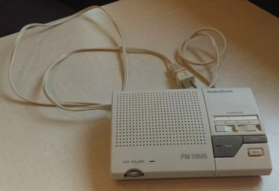 ONE Radio Shack FM Intercomunicador Inalámbrico 3 Canales 43-490 Probado Funciona Foto 1 de 4