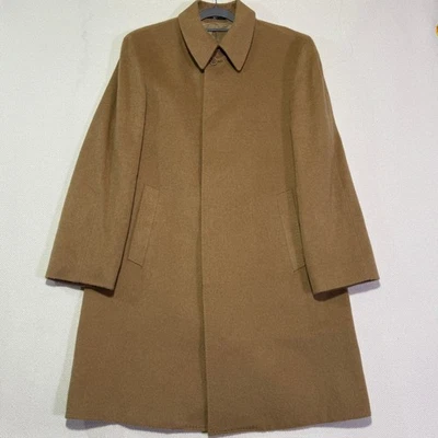 Valentino Uomo Men's 100% Camel Button Front Overcoat Coat Size 50R - Image 1 of 4
