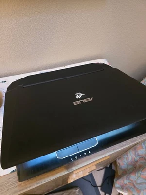 Asus g750js Republic of Gamers  Laptop - 17" / ROG / i7 12gb RAM Windows 10 HDMI - Image 1 of 4