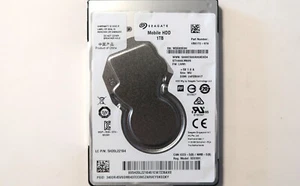 Seagate ST1000LM035 1RK172-070 WU LVM1 China (WDE8) 2.5" 1000GB SATA 24FEB2017 - Imagen 1 de 1