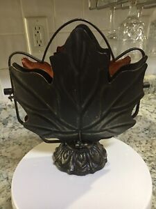 Metal 3 Leaf Tiered Foldable Serving Stand/Tray
