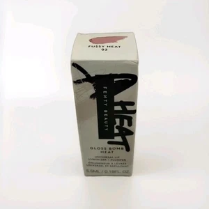 Fenty Beauty Fu$$y Heat 02 Gloss Bomb Heat Luminizzatore Labbra Universale + Plumper Nuovo - Foto 1 di 2