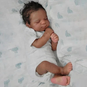18 Zoll schwarze Reborn Baby Junge Puppe, realistische afroamerikanische Silikonpuppe mit AC - Bild 1 von 5