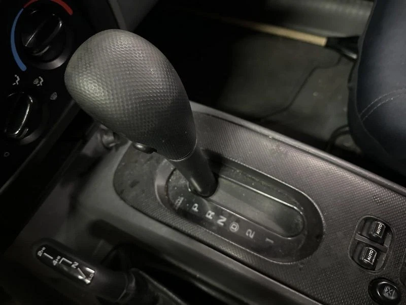 Jeep Liberty 2006-2007 transmisión automática conjunto de palanca de cambios de piso Foto 1 de 1