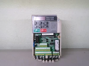 YASKAWA V1000 CIMR-VCBA0002BAA ANTRIEB FREQUENZUMRICHTER - Bild 1 von 6