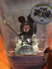 KING MICKEY MOUSE Resin Action Figure Kingdom Hearts Sealed and New. Disney. 
