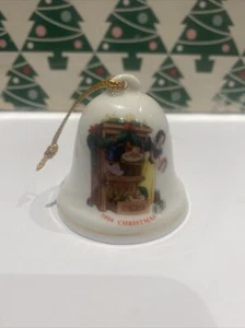 Snow White Happy Sleepy Christmas Dreams Disney Grolier Porcelain Bell Ornament - Picture 1 of 12