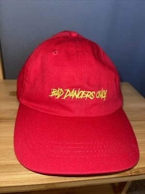 NUEVO SOMBRERO ROJO 'SOLO BAILARINES MALOS' Espalda dice '¡DIVIÉRTETE MÁS!' Disfraz Ropa de Baile Etc Foto 1 de 3