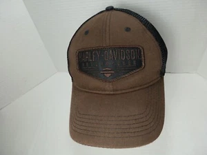 Harley Davidson Trucker Hat Mesh Snap Back Harbor Town Manitowoc, WI - Picture 1 of 8