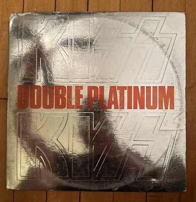 KISS - DOUBLE PLATINUM 2xLP 1st Press Sterling 1976 NBLP-7100 - VG+ - Image 1 of 4