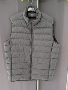 Uniqlo Ultra Light Down Mid Grey Gilet Bodywarmer Quilted Padded Size Large VGC  - Picture 1 of 4