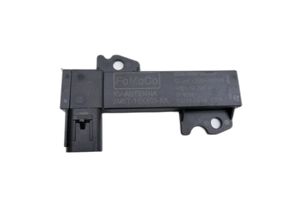 Amplificatore antenna deviatore per Ford Kuga I 08-12 8M5T-15K603-KA - Immagine 1 di 4