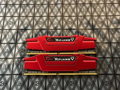 G.SKILL Ripjaws V 32GB 2x16GB DDR4 RAM 2400 PC4-19200 F4-2400C15D-32GVR - Image 1 of 2
