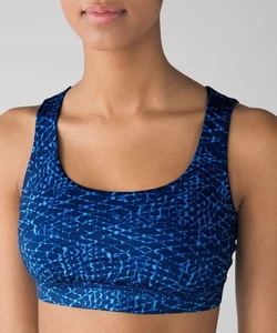 Sujetador deportivo Lululemon pequeño kayak azul energético sujetador samba serpiente acolchado - Imagen 1 de 9