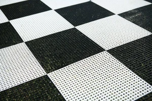 Uber Games Lawn-friendly Giant Chessboard (UK) - Picture 1 of 2
