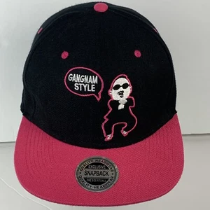 Gorra Estilo Gangnam Dos Tonos Negra Rosa Caliente Logo Ala Verde Snapback - Imagen 1 de 15