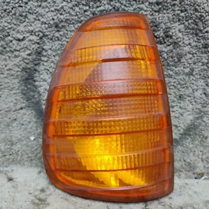 Genuine Mercedes Bosch W123 Front Right Indicator OS 1305233917 1305233052 - Picture 1 of 9