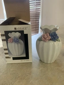 Lareaux 1989 4 And A Half Inch White Hand Painted Porcelain Vase With Flowers - Picture 1 of 8