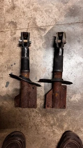 1x 1974-1979 VW Beetle Bug Volkswagen Super Beetle Bumper Shock Absorber Bracket - Picture 1 of 5
