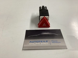 VW Golf 5 Warnblinkschalter Schalter Warnblinker Warnblinklicht 1K0953509A - Bild 1 von 4