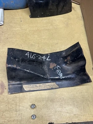 Mustang 1965 1966 estructura interior inferior guardabarros delantero izquierdo lado del conductor M104ALH Foto 1 de 4