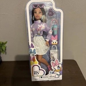 Muñeca de moda Disney Ily 4ever inspirada en Daisy Duck 2024 (9524) - Imagen 1 de 4
