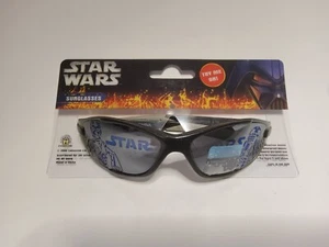 STAR WARS 100% UV PROTECTION SUNGLASSES FOR KIDS C-3P0 AND R2-D2 ON LENSES NEW - Picture 1 of 2