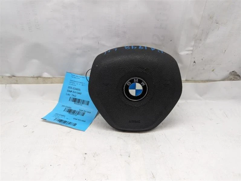 Driver Air Bag Sedan Driver Wheel Flat Bottom Fits 2017 BMW 320i , 32306871092  Foto 1 de 4