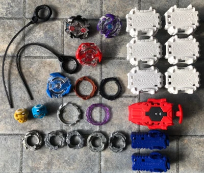 Lote de 26 piezas de tocadiscos Beyblade piezas ETC Foto 1 de 4