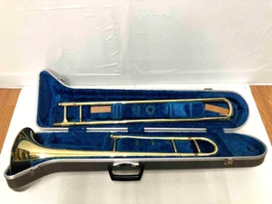 Yamaha YSL-251 tenor trombone Hardcase - Picture 1 of 4