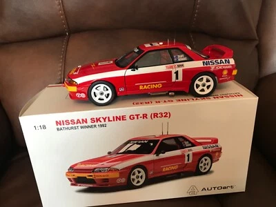 AUTOART 1/18 NISSAN SKYLINE GT-R (R32) BATHHURST WINNER RICHARDS/SKAIFE #1 89279 - Image 1 of 4