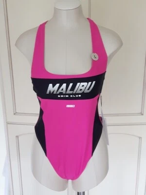 Купальник Малибу цельный ярко розовый/черный, покрой с высокими штанинами, размер L (ЕС 44-46) - Изображение 1 из 4