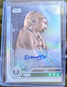 2023 Topps Star Wars Chrome Yoda Autograph Refractor Deep Roy Mint