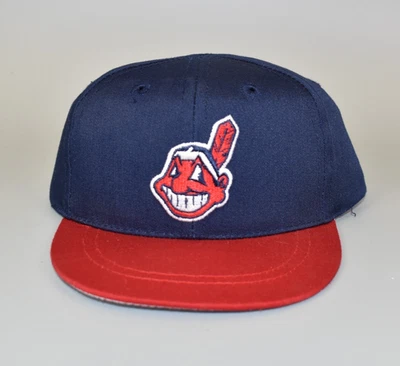 Gorra ajustada elástica vintage de los Cleveland Indians BABY INFANTE - NUEVA CON ETIQUETAS Foto 1 de 4