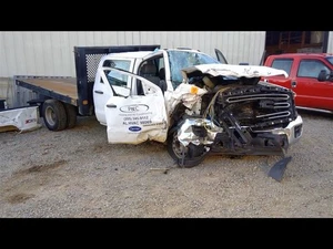Driver Left Front Spindle/Knuckle Fits 11-19 SIERRA 2500 PICKUP 64379 - Picture 1 of 9