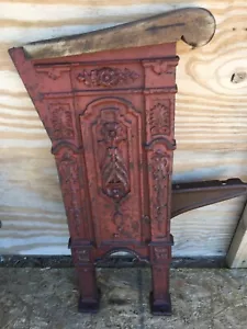Asiento de teatro de hierro fundido de colección Art Deco de Nueva York - Imagen 1 de 2