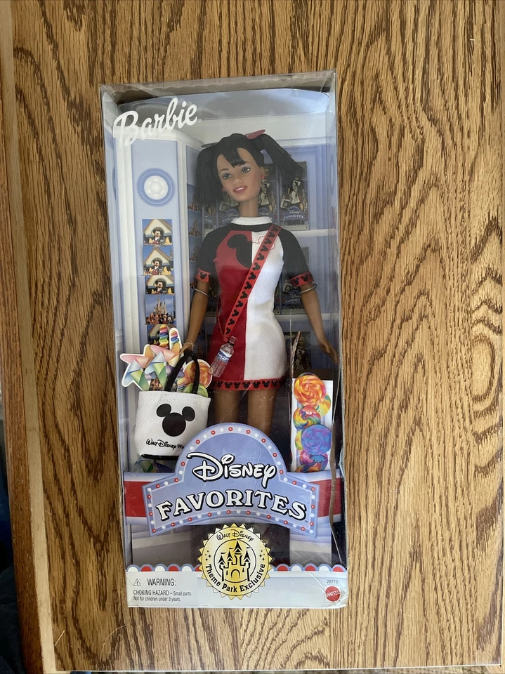 Barbie #28773 vintage “FAVORITOS DE DISNEY” NUEVO EN CAJA (la caja tiene algunos daños) Foto 1 de 4