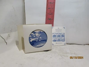 NEU NEU IN VERPACKUNG SOUVENIR KACHEL HOLLAND AMERIKA Vista Klasse LINIE 4" neues Design Echtheitszertifikat S Karte - Bild 1 von 1