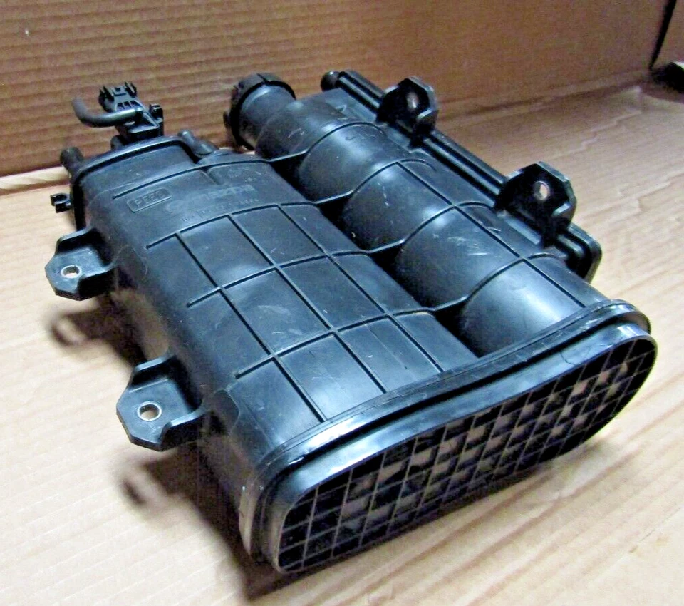 PEES-13-96Z BOTE DE VAPOR MAZDA 2016 2022 compatible con MAZDA MX-5 Miata Foto 1 de 4