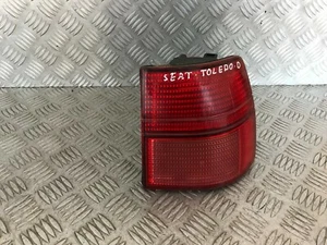 Feu Arrière Droit Complet - SEAT TOLEDO - De 07-1991 à 12-1995 - Picture 1 of 3