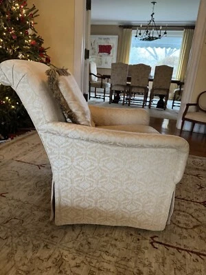 Silla giratoria vintage antigua blanca amarilla damasco en relieve Foto 1 de 4