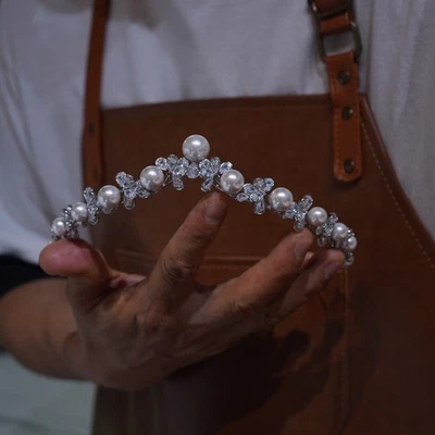 Korean Pearls &Crystal Wedding Crowns Headbands Evening Hairband - Image 1 of 4