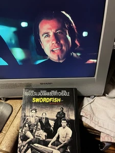 🔥 Sharp LIQUID CRYSTAL TV LC-13AV6U Retro Gaming Built in Stand Works READ - Picture 1 of 24