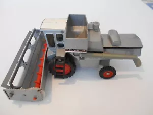 Vintage 1982 Ertl 1:32nd Scale Allis Chalmers Gleaner L3 Combine, #1207, Used - Picture 1 of 19