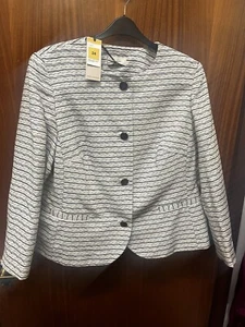 Tagged Classic Size 24 Cream With Blue Stripes Jacket Fasten Via Buttons - Picture 1 of 3